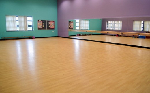 Regular_dance_studio