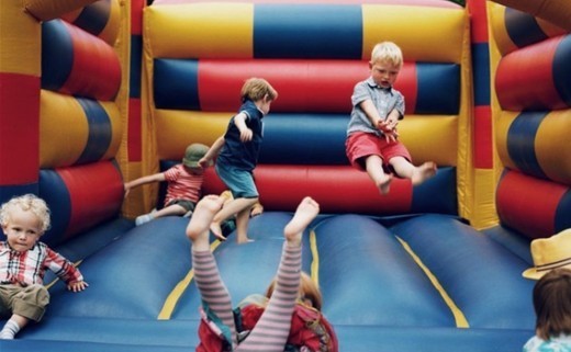 Regular_bouncy_castle_party