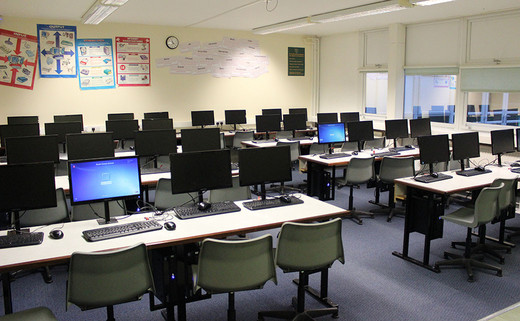 Regular_south_craven_computer_suite_th