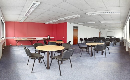 Regular_meeting_room_0.8