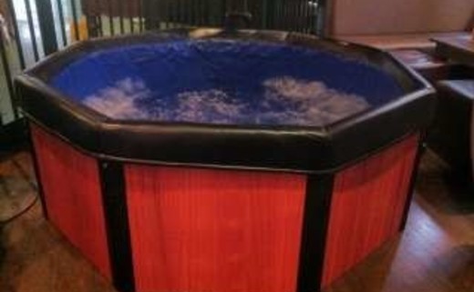 Regular_hot_tub