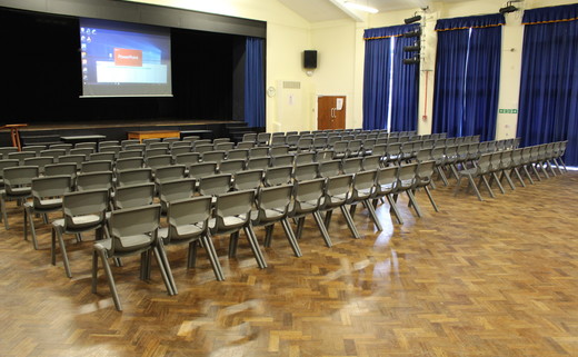 Regular_st_pius_main_hall_rear_th
